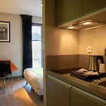 Adonis Dock Ouest Lägenhetshotell 3*