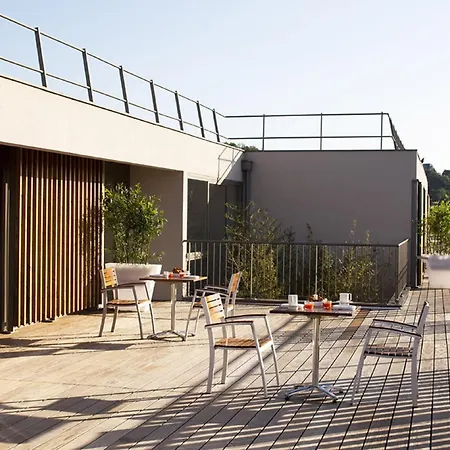 Adonis Dock Ouest Апарт-отель 3*