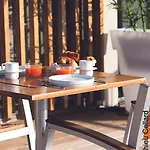 Dock Ouest Groupe Paul Bocuse Appart hôtel 3*
