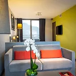 Adonis Dock Ouest 3*