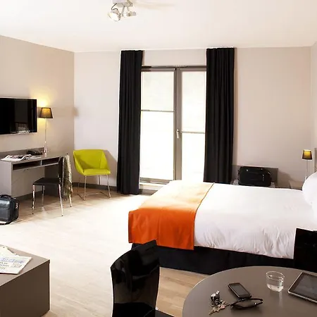 Adonis Dock Ouest 3*