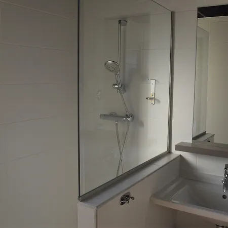 Adonis Dock Ouest 3* Lyon