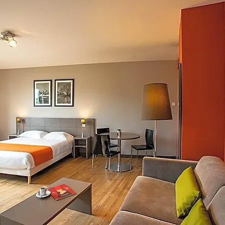 Aparthotel Adonis Dock Ouest Lyon