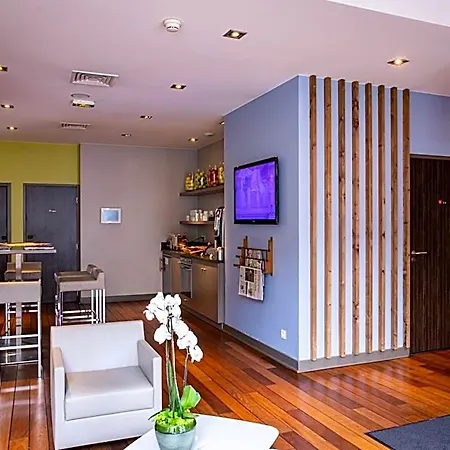 Aparthotel Adonis Dock Ouest 3*