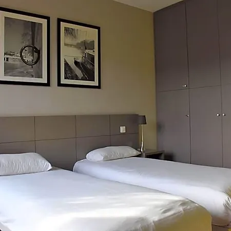 Adonis Dock Ouest Aparthotel Lyon