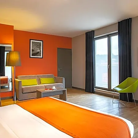 Adonis Dock Ouest Aparthotel