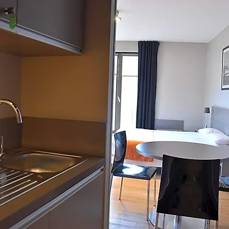 Adonis Dock Ouest 3* Lyon