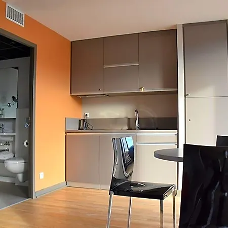 Aparthotel Adonis Dock Ouest 3*