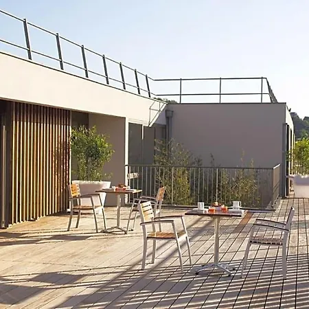 Adonis Dock Ouest Aparthotel 3*