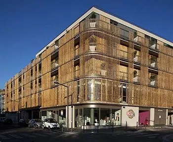 Adonis Dock Ouest Aparthotel
