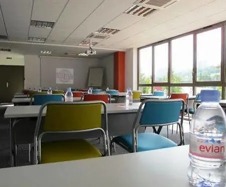 Adonis Dock Ouest Apart Otel