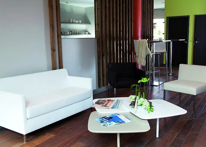 Adonis Dock Ouest Apart Otel Lyon