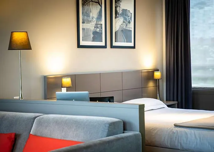 Adonis Dock Ouest 3* Lyon