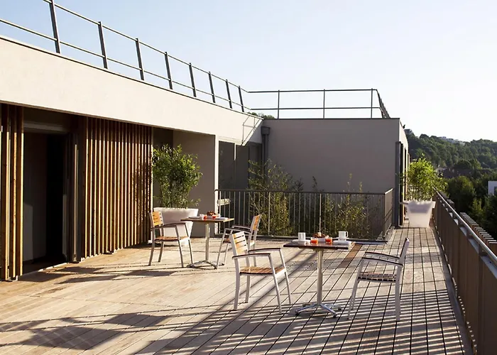Adonis Dock Ouest Apartahotel 3*