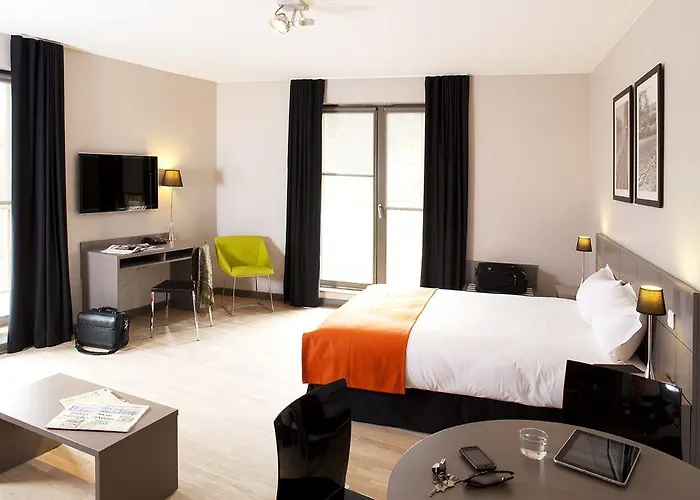 Adonis Dock Ouest 3*