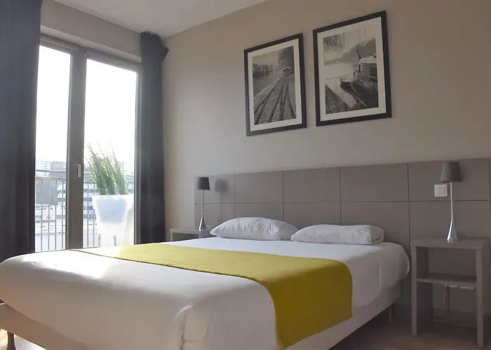 Adonis Dock Ouest 3* Lyon