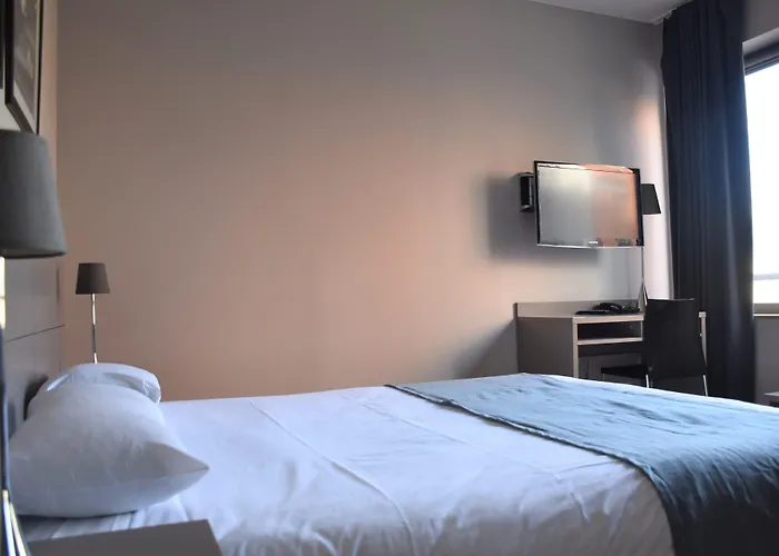 Adonis Dock Ouest 3* Lyon