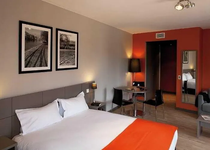 Adonis Dock Ouest 3*