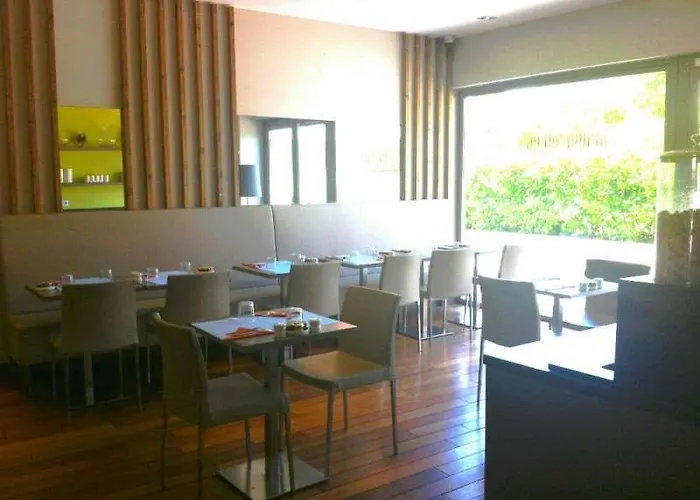 Apartahotel Adonis Dock Ouest
