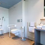 Adonis Dock Ouest Ξενοδοχείο με διαμερίσματα 3*
