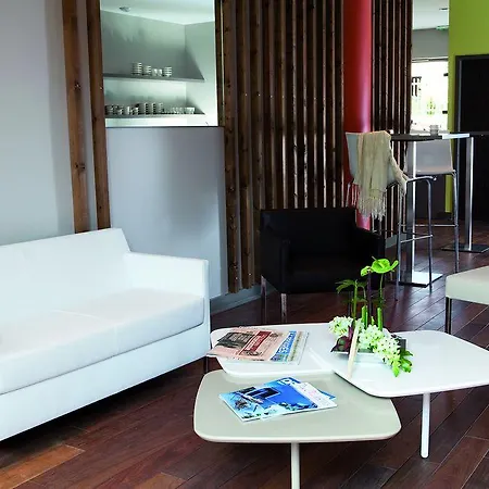 Adonis Dock Ouest Apart-hotel Lyon