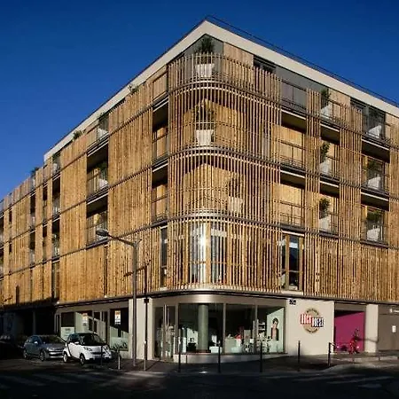 Apart-hotel Adonis Dock Ouest