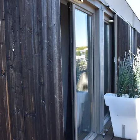 Adonis Dock Ouest Apart-hotel 3*