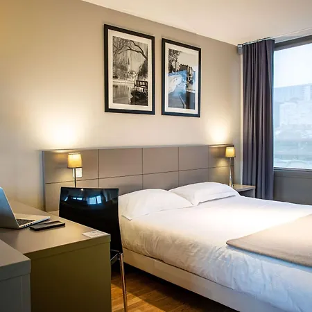 Adonis Dock Ouest Apart-hotel Lyon